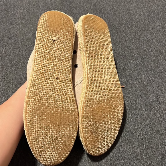 Toms booties size 7 - Picture 5 of 7